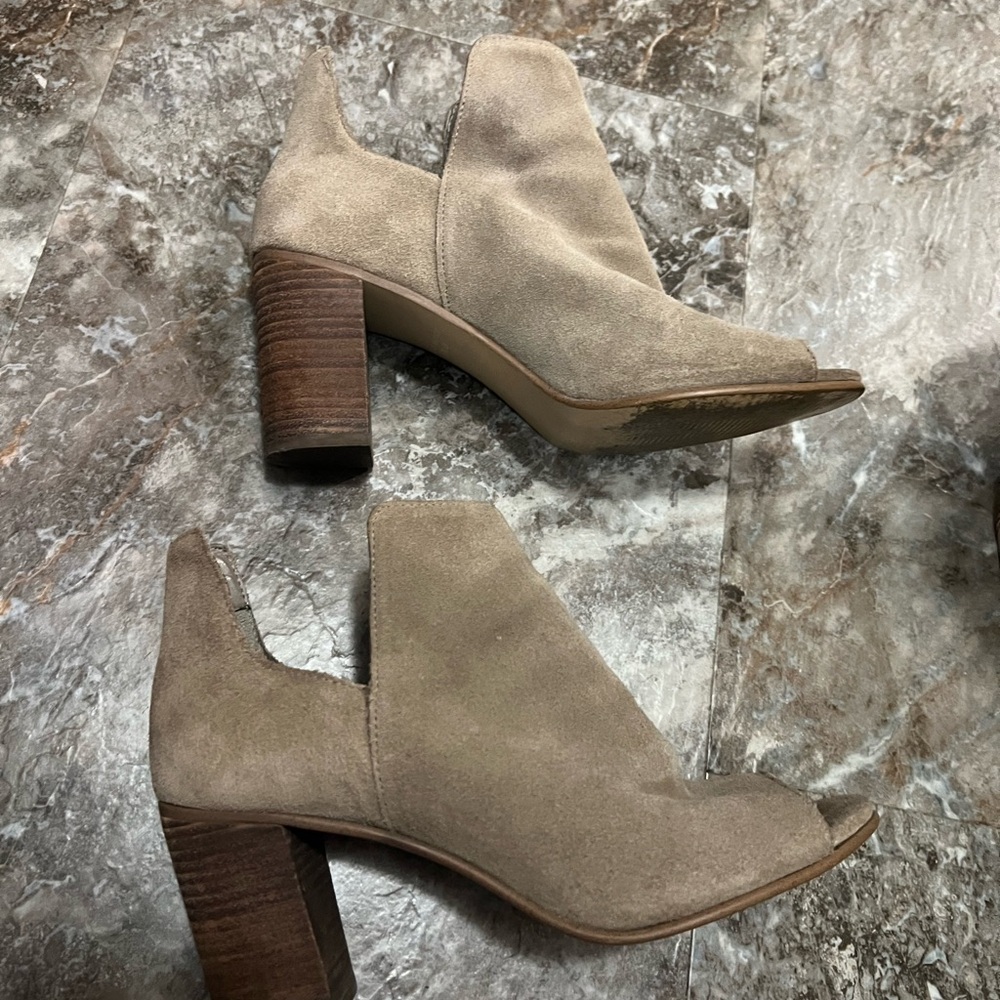 Steve Madden Taupe Ankle Booties
